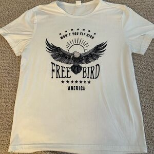 Free Bird Print T-Shirt women’s Size XL